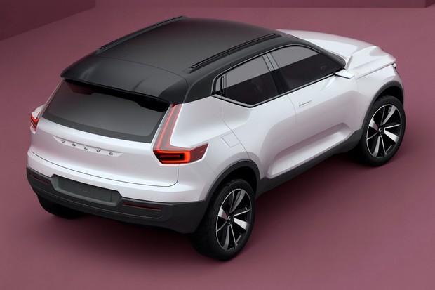 Volvo XC40 2018 фото вид сверху